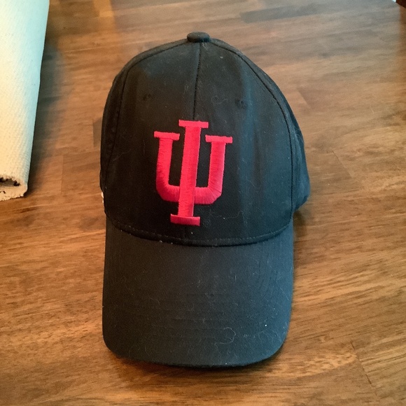 Indiana University hat - Picture 1 of 2